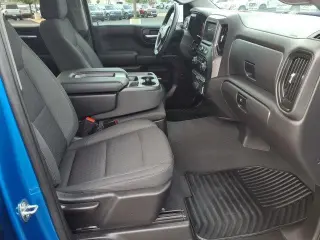 Chevrolet Silverado 1500 2023 4x2 Custom 4dr Crew Cab 5.8 ft. SB
