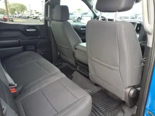 Chevrolet Silverado 1500 2023 4x2 Custom 4dr Crew Cab 5.8 ft. SB
