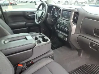 Chevrolet Silverado 1500 2023 4x2 Custom 4dr Crew Cab 5.8 ft. SB