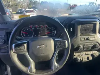Chevrolet Silverado 1500 2021 4x2 Custom 4dr Crew Cab 5.8 ft. SB
