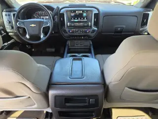 Chevrolet Silverado 3500HD 2015 4x4 LT 4dr Crew Cab SRW
