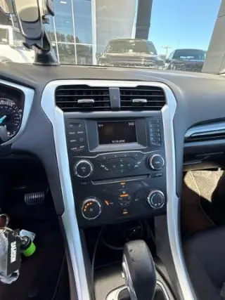 Ford Fusion 2015 SE 4dr Sedán