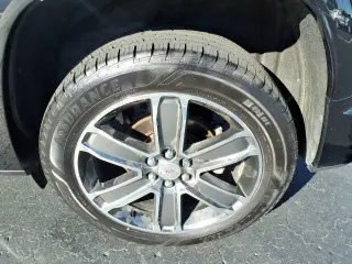 GMC Acadia 2019 4x4 Denali 4dr SUV