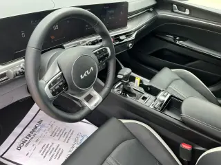 Kia K5 2025 GT-Line sedán de 4 puertas
