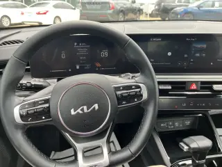 Kia K5 2025 GT-Line sedán de 4 puertas