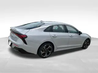 Kia K5 2025 GT-Line sedán de 4 puertas