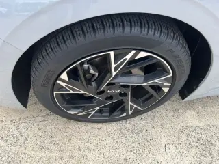Kia K5 2025 GT-Line sedán de 4 puertas
