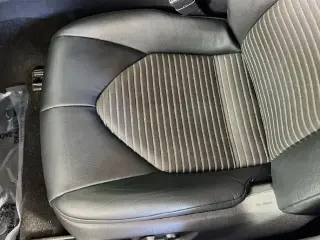 Toyota Camry 2021 SE 4dr Sedan