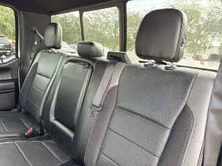 Ford F-150 2019 4x4 Raptor 4dr SuperCrew 5.5 ft. SB