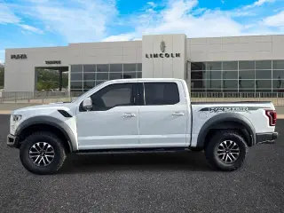 Ford F-150 2019 4x4 Raptor 4dr SuperCrew 5.5 ft. SB