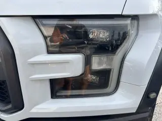 Ford F-150 2019 4x4 Raptor 4dr SuperCrew 5.5 ft. SB