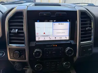Ford F-150 2017 4x4 Lariat 4dr SuperCrew 5.5 ft. SB