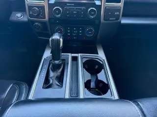 Ford F-150 2017 4x4 Lariat 4dr SuperCrew 5.5 ft. SB