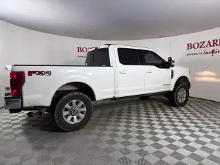 Ford F-250 Super Duty 2022 4x4 Lariat 4dr Crew Cab 6.8 ft. SB Pickup