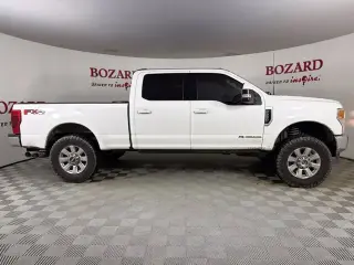 Ford F-250 Super Duty 2022 4x4 Lariat 4dr Crew Cab 6.8 ft. SB Pickup