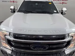 Ford F-250 Super Duty 2022 4x4 Lariat 4dr Crew Cab 6.8 ft. SB Pickup