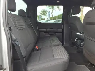 Ford F-150 2021 4x4 XL 4dr SuperCrew 5.5 ft. SB