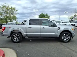 Ford F-150 2021 4x4 XL 4dr SuperCrew 5.5 ft. SB