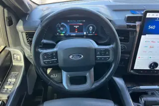 Ford F-150 Lightning 2023 AWD Lariat 4dr SuperCrew 5.5 ft. SB