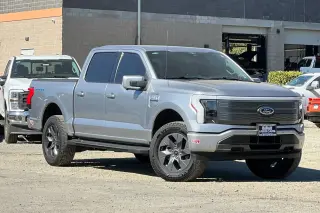 Ford F-150 Lightning 2023 AWD Lariat 4dr SuperCrew 5.5 ft. SB