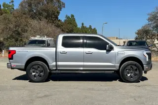 Ford F-150 Lightning 2023 AWD Lariat 4dr SuperCrew 5.5 ft. SB