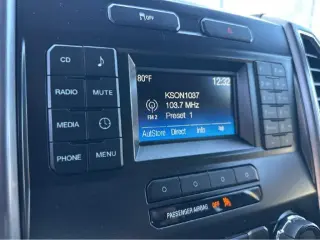 Ford F-150 2015 4x2 XLT 4dr SuperCrew 5.5 ft. SB
