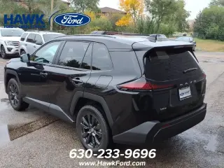 Toyota RAV4 2026 LE SUV de 4 puertas