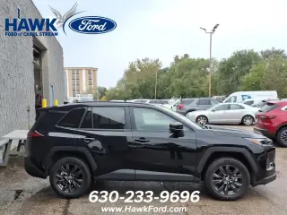 Toyota RAV4 2026 LE SUV de 4 puertas