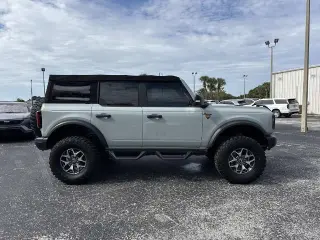 Ford Bronco 2022 4x4 Base Advanced 4dr SUV