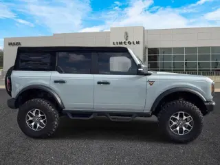 Ford Bronco 2022 4x4 Base Advanced 4dr SUV
