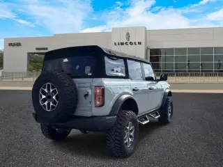 Ford Bronco 2022 4x4 Base Advanced 4dr SUV