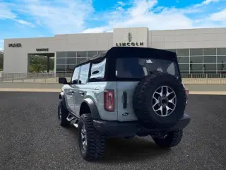 Ford Bronco 2022 4x4 Base Advanced 4dr SUV