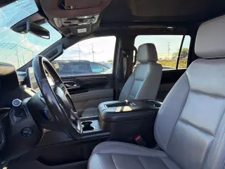 Chevrolet Suburban 2022 4x4 LT SUV de 4 puertas