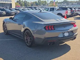 Ford Mustang 2024 GT Premium 2d Fastback