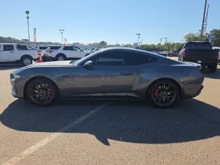 Ford Mustang 2024 GT Premium 2d Fastback