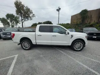 Ford F-150 2022 4x4 Limited 4dr SuperCrew 5.5 ft. SB