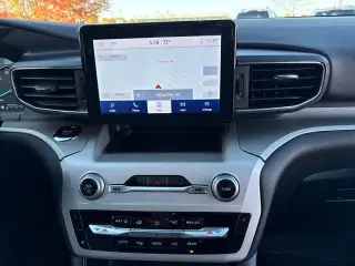 Ford Explorer 2024 AWD XLT 4dr SUV
