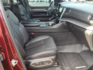 Jeep Wagoneer 2024 4x4 Series III 4dr SUV