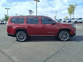 Jeep Wagoneer 2024 4x4 Series III 4dr SUV