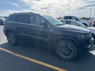 Jeep Grand Cherokee 2020 4x4 Laredo 4dr SUV