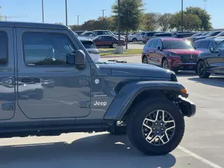Jeep Wrangler 2024 4x4 Sahara 4 SUV
