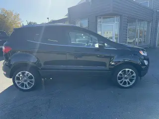 Ford EcoSport 2022 AWD Titanium 4dr Crossover