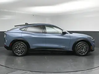 Ford Mustang Mach-E 2024 AWD Premium 4dr SUV