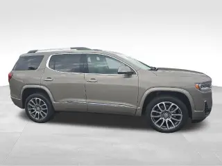 GMC Acadia 2023 4x4 Denali 4dr SUV