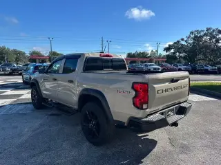 Chevrolet Colorado 2024 4x4 Trail Boss 4dr Crew Cab 5 ft. SB