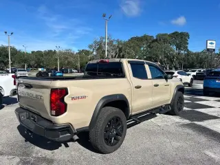 Chevrolet Colorado 2024 4x4 Trail Boss 4dr Crew Cab 5 ft. SB