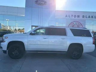 Chevrolet Suburban 2016 4x4 LTZ 4dr SUV