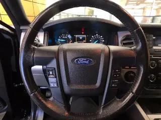 Ford Expedition 2017 4x4 XLT SUV de 4 puertas
