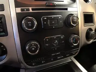 Ford Expedition 2017 4x4 XLT SUV de 4 puertas