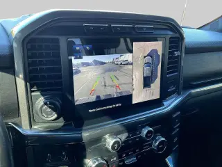 Ford F-150 2023 4x4 XLT 4dr SuperCrew 5.5 ft. SB